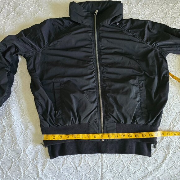 Athleta Jet Set Bomber Jacket Black Sz Medium EUC - Picture 7 of 15